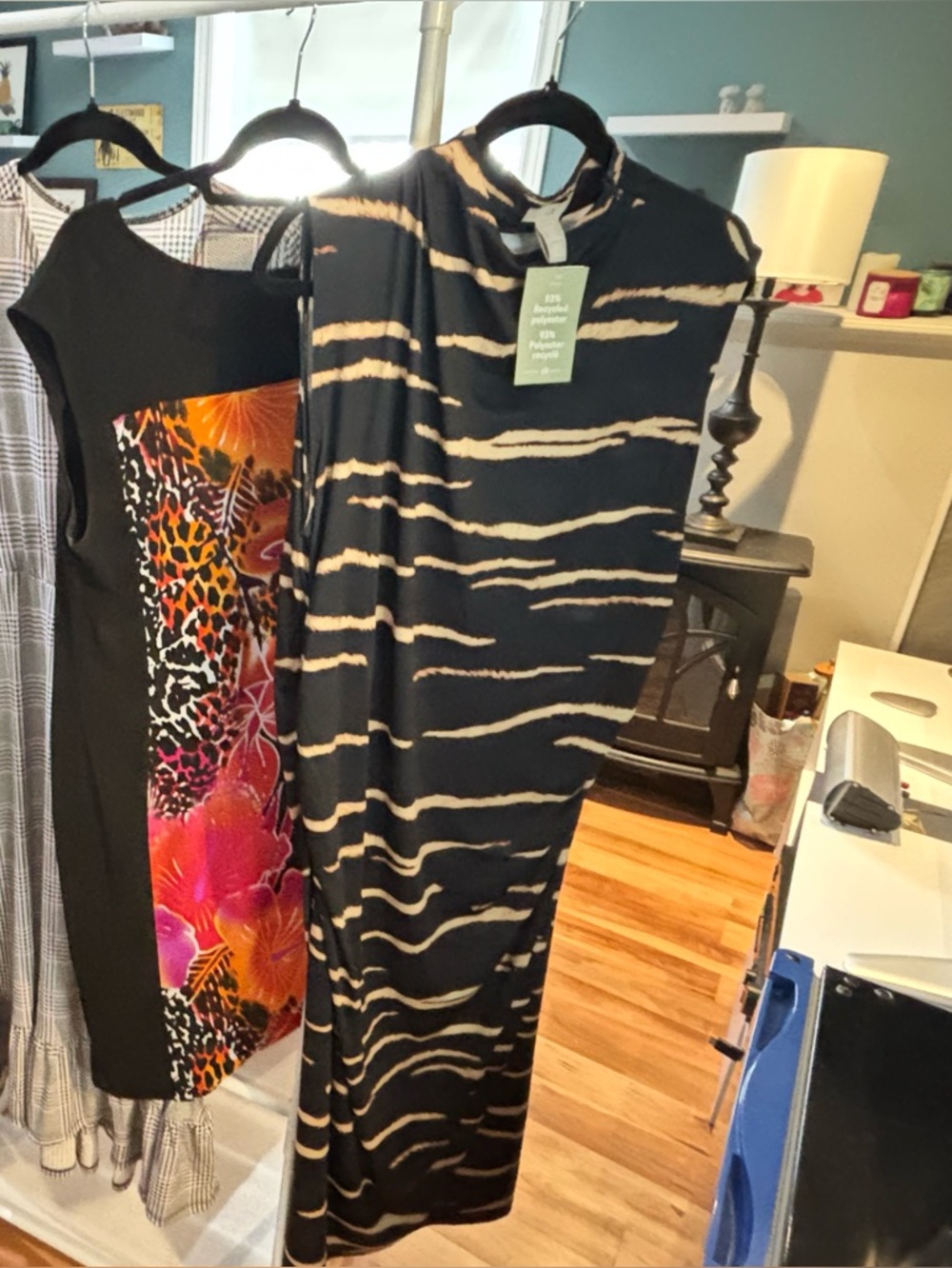 H&M Sleeveless Black and Beige Midi Dress